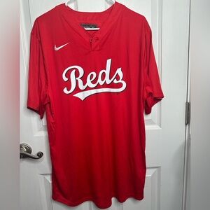 Nike MLB Reds light weight breathable shirt